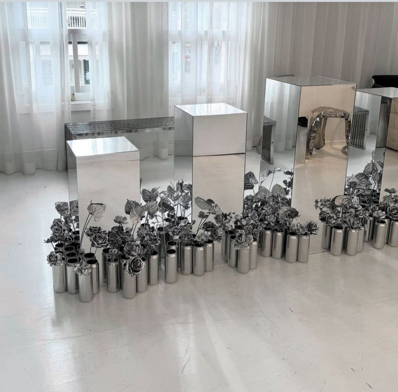 Mirrored Plinth